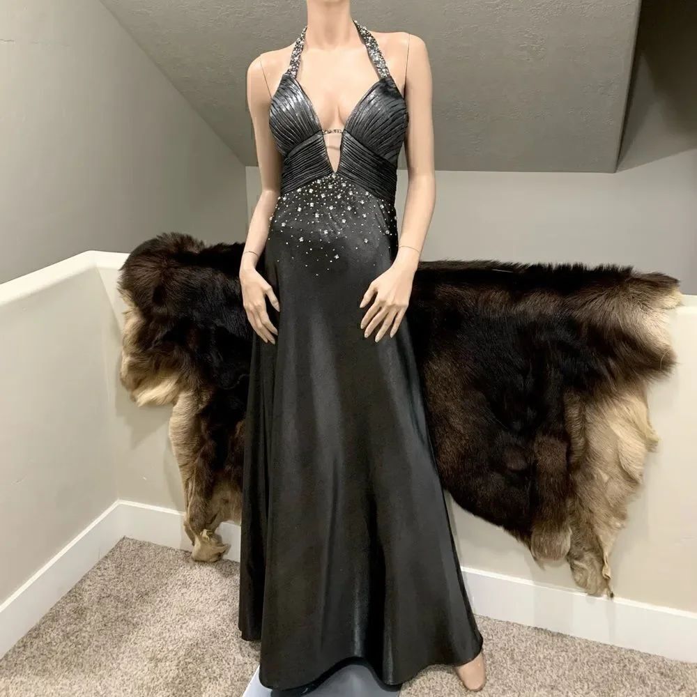 Gorgeous Satin Sexy Halter Glitter & Beaded Evening Dress